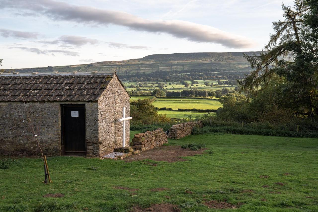 The Jonas Centre Leyburn Exterior foto